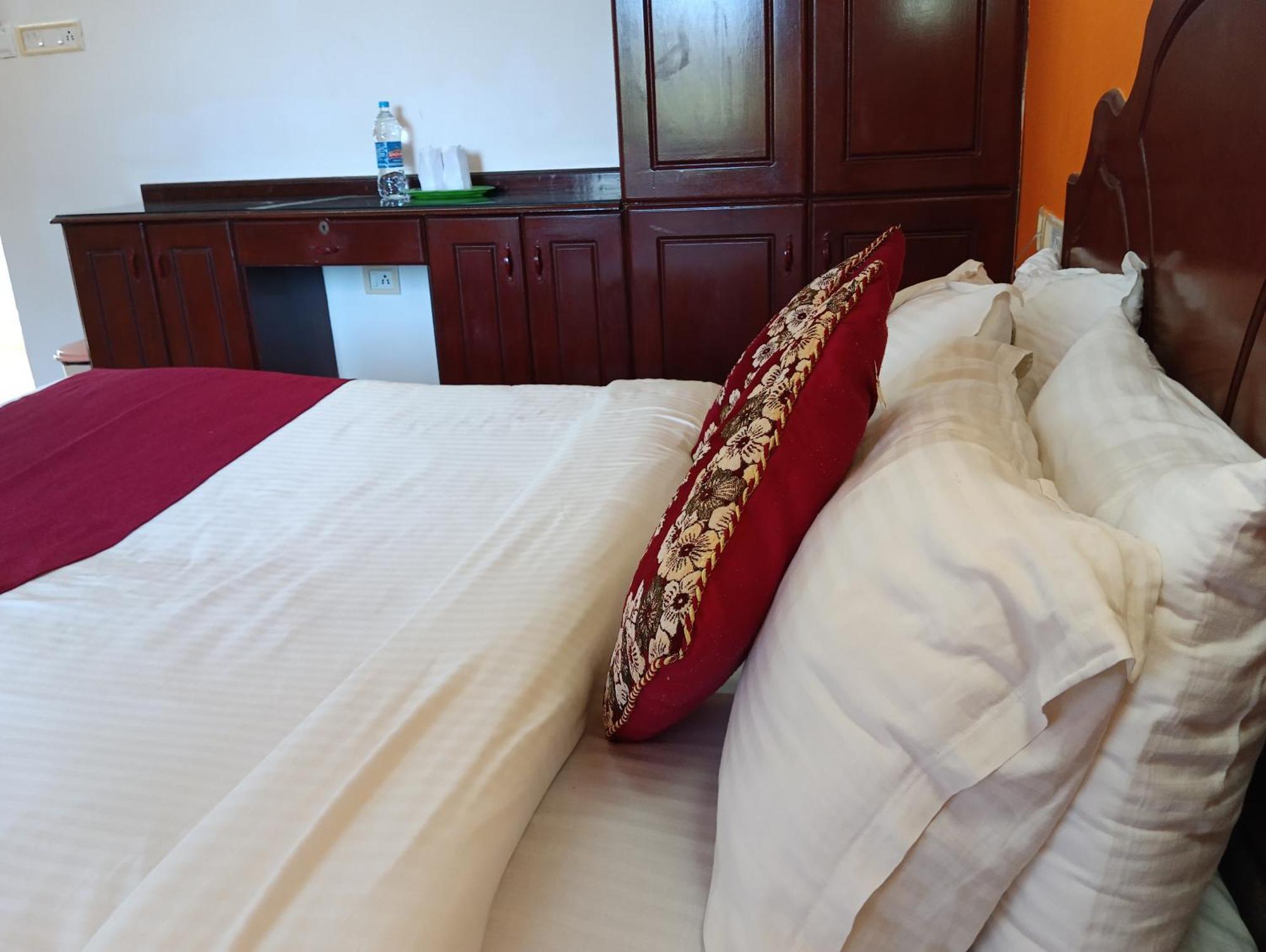Vedantha Inn Kovalam Ngoại thất bức ảnh